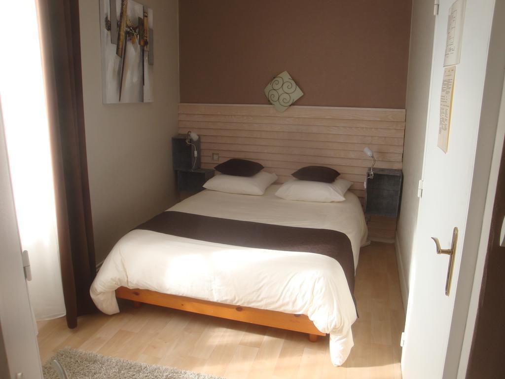 Auberge du Château Châteauneuf-dʼIlle-et-Vilaine Zimmer foto