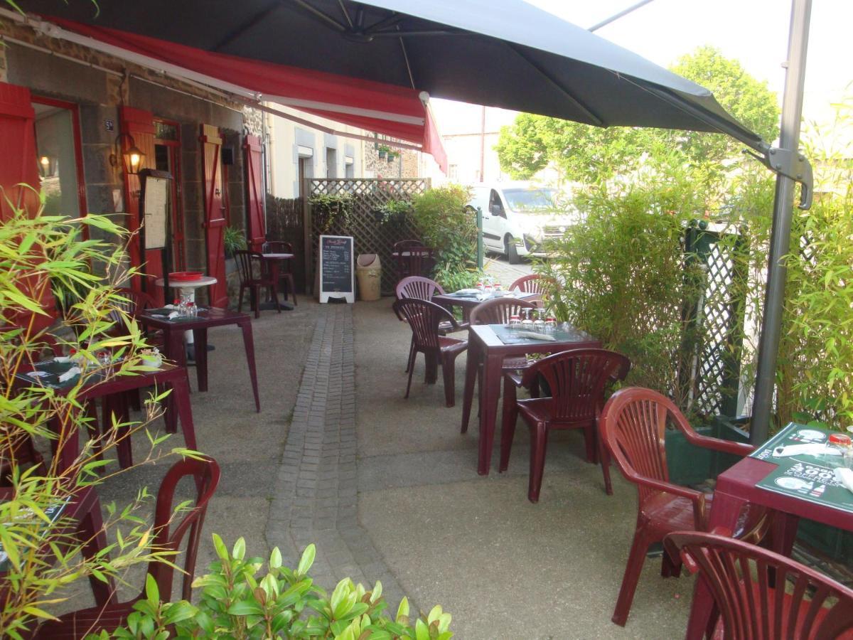 Auberge du Château Châteauneuf-dʼIlle-et-Vilaine Exterior foto